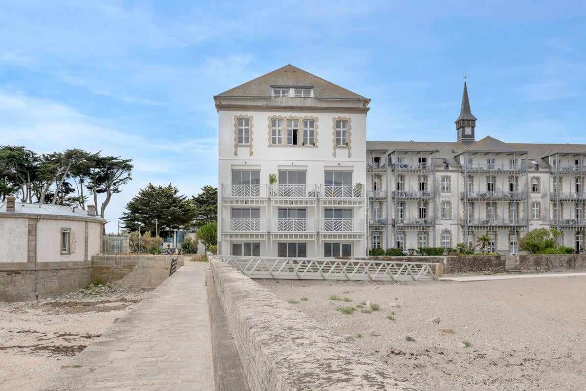 À louer – Local commercial – 233 m2
